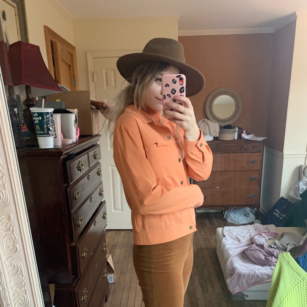 BURNS ORANGE JACKET - Picture 4 of 8